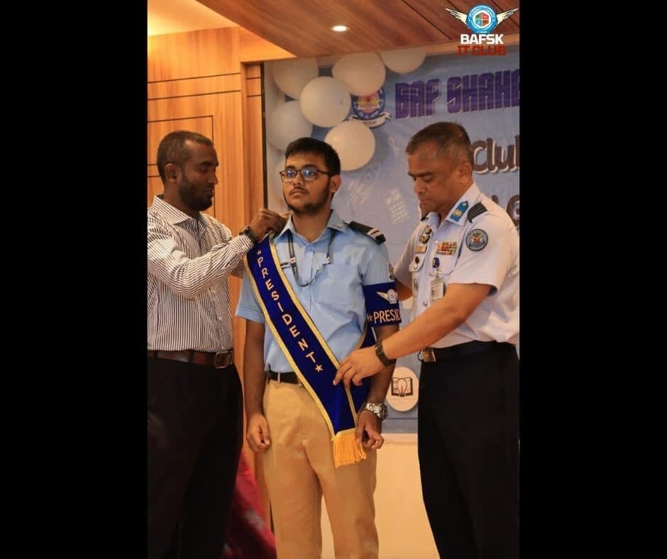 Panel handover and badge ceremony
