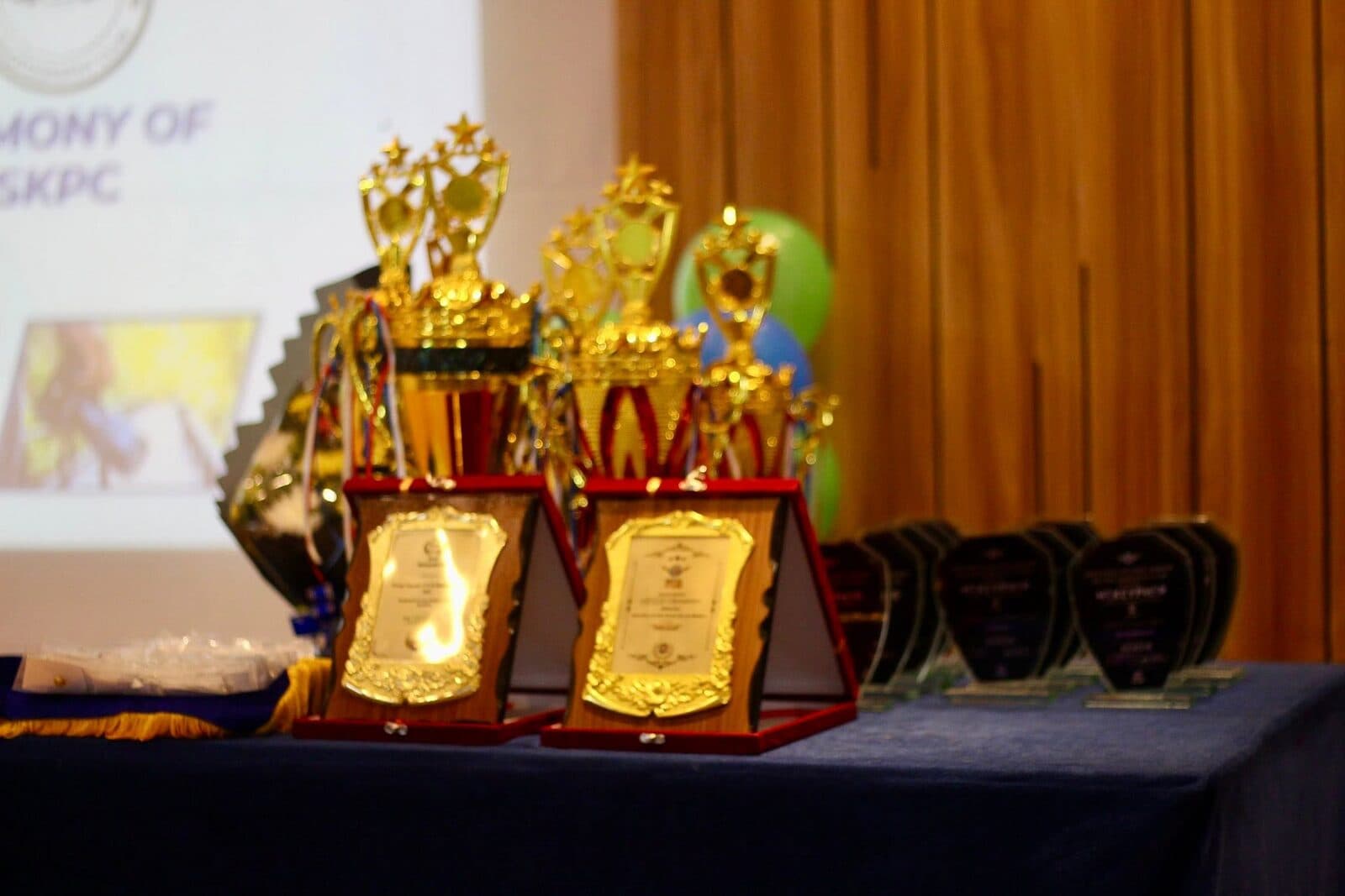 Trophies, e-sports and achievements